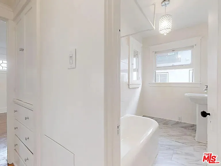 1260 N Flores St #5 — Photo 5