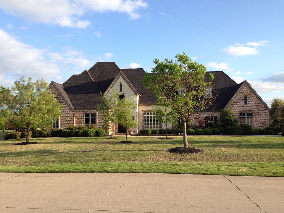 1st image of 2900 Lakeview Dr