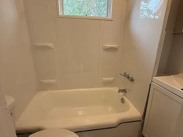 2 bed, $1,025 — Photo 3