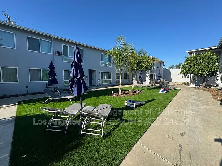 4421 Murietta Ave #7 — Photo 8