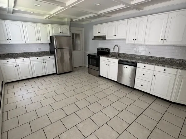 56 Ward St., 56 Ward St #A2, North Brookfield, MA 01535