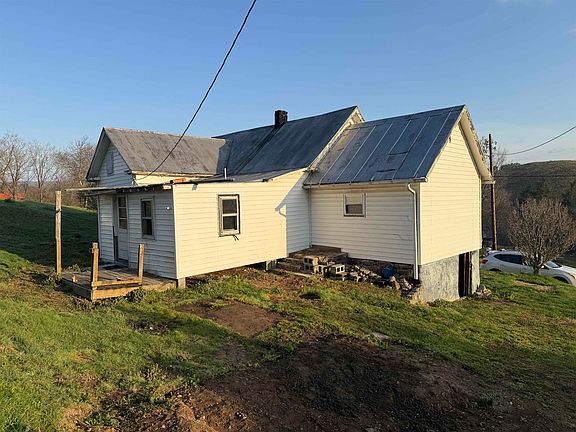 5th image of 1023 Ramsey Mountain Rd