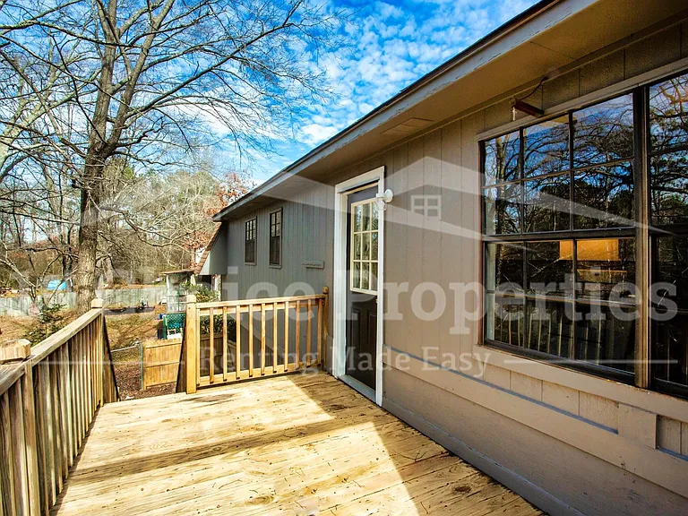 118 Fox Hollies Blvd — Photo 2
