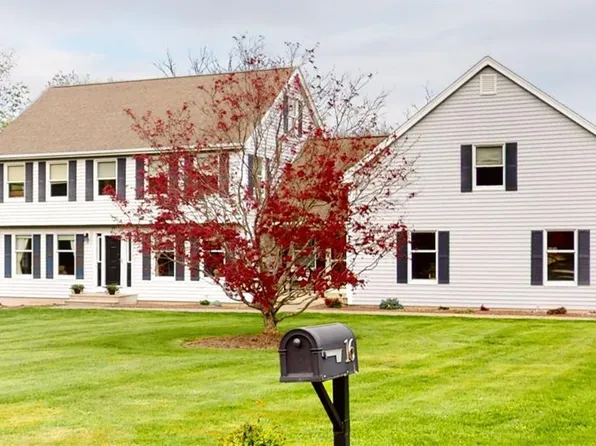 16 Gilbert Lane, Burlington, CT 06013