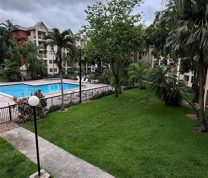 8290 Lake Dr #108 — Photo 46