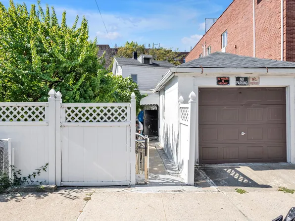 2408 East 13th Street image 7 of 23