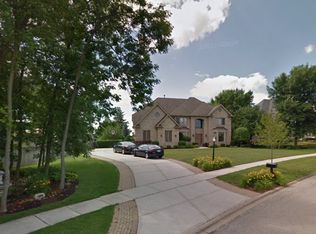 13648 Cambridge Dr, Lemont, IL 60439