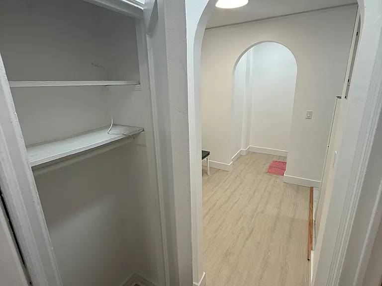 14480 Sanford Ave #1E — Photo 7
