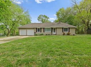 8709 E 79th St, Raytown, MO 64138