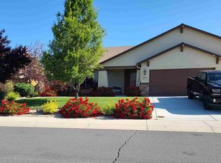 164 Carson River Dr, Dayton, NV 89403