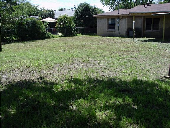 5th image of 713 Ala Dr