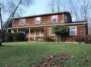 24 Capt Faldermeyer Dr, Stony Pt, NY 10980