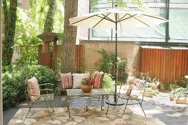 Sold by Corcoran | media 7