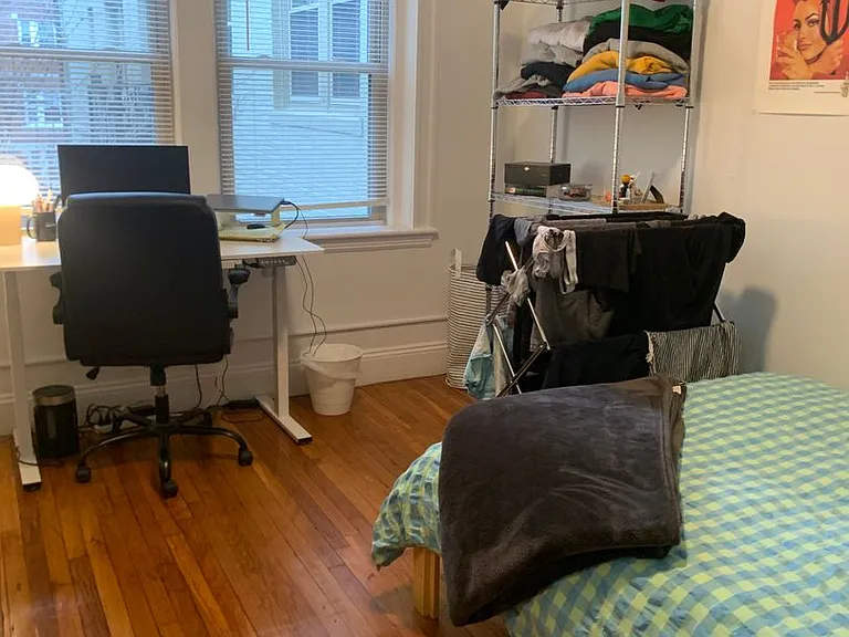 260 Kelton St #2 — Photo 4