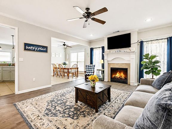 2nd image of 222 Pleasant Holly Dr