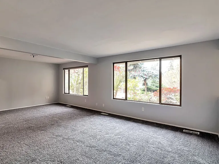9606 241st Pl SW — Photo 22