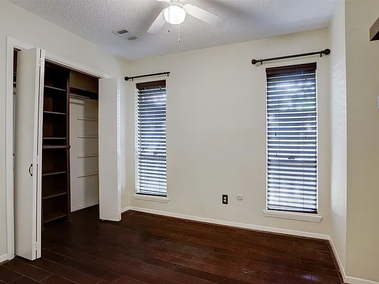 963 Althea Dr — Photo 15