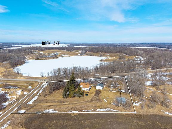 3rd image of 22845 NE Pickerel Lake Rd