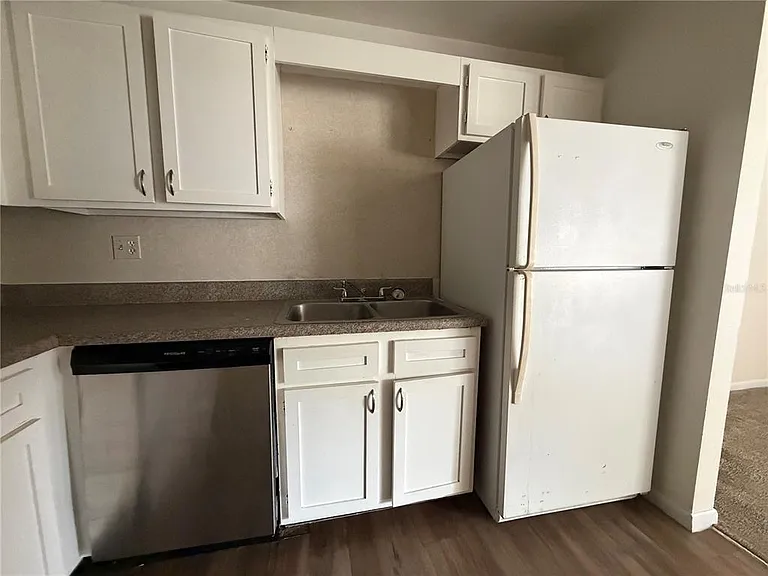 3924 SW 26th Dr #5 — Photo 11