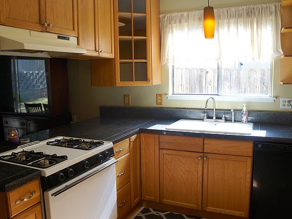 3rd image of 4185 Birdwell Way