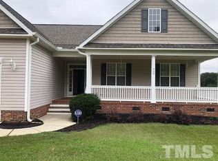 305 Wyndham Place Dr, Fuquay Varina, NC 27526