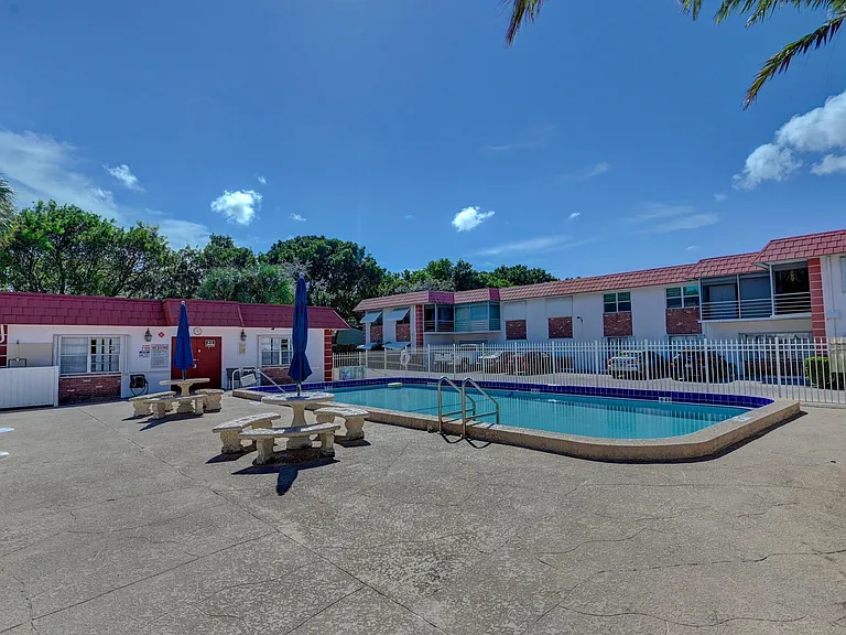 3550 NW 8th Ave #808 — Photo 18