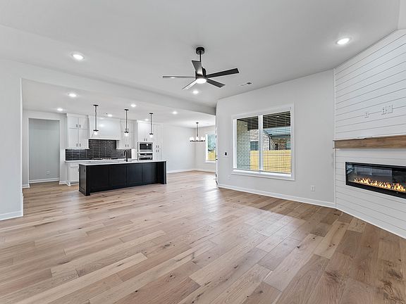 7th image of this home