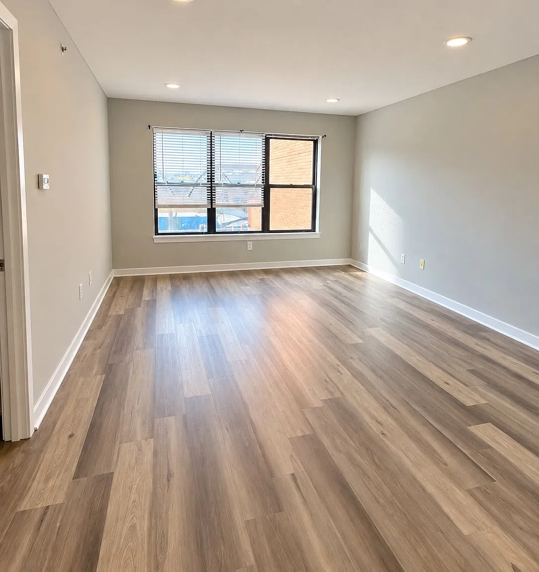 1 bed, $1,718 — Photo 3