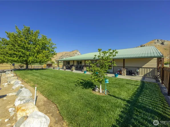 1813 Howard Flats Road, Chelan, WA 98816