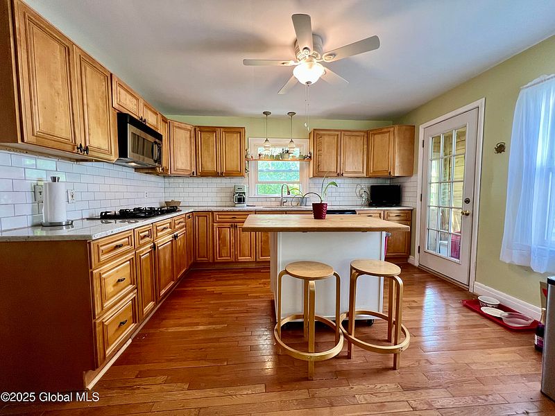 5th image of 86 Glendale Road