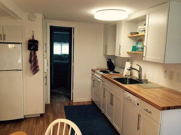 4th image of 167 Nettles Blvd