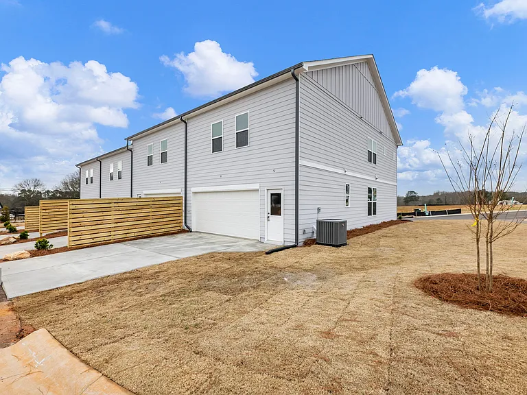 107 Grand Highlands Ln — Photo 16