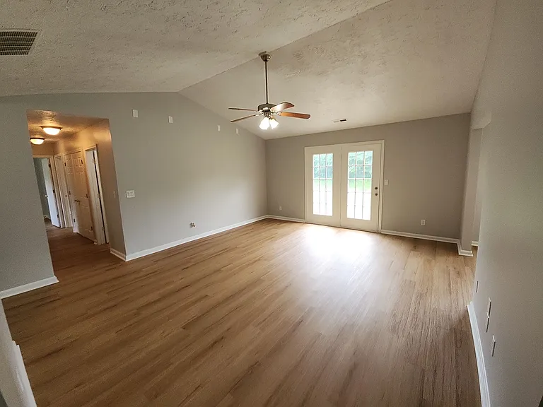 405 Parker Pl — Photo 15