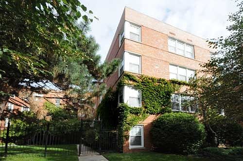 1st image of 2432 W Farragut Ave APT 3A