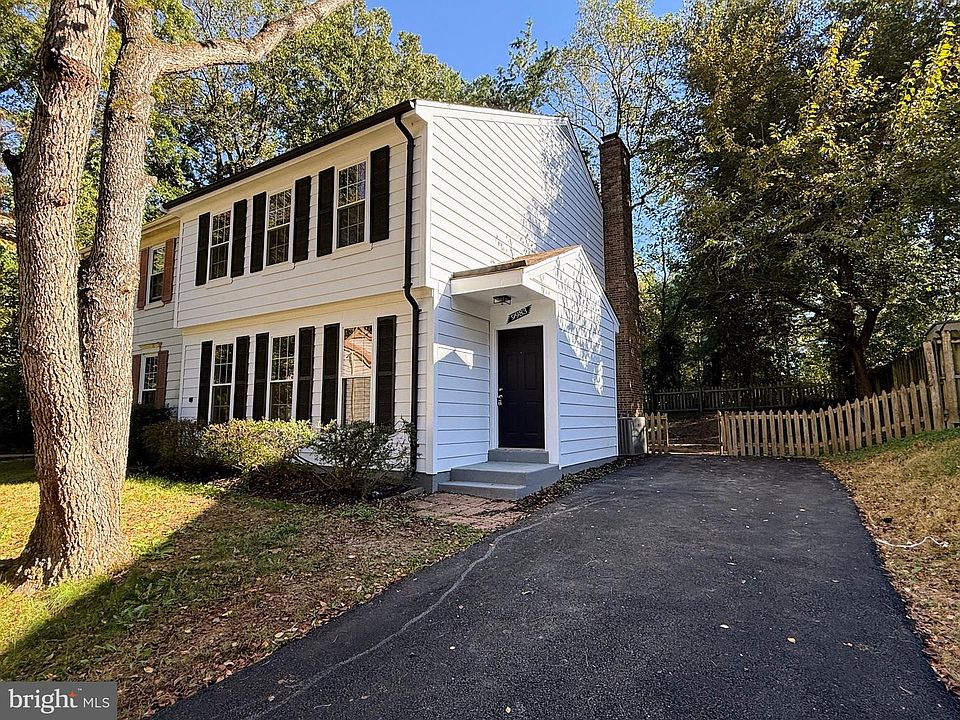 1st image of 9983 Hemlock Woods Ln