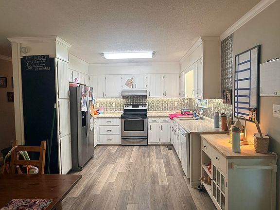 4th image of 2103 Cumberland Ave