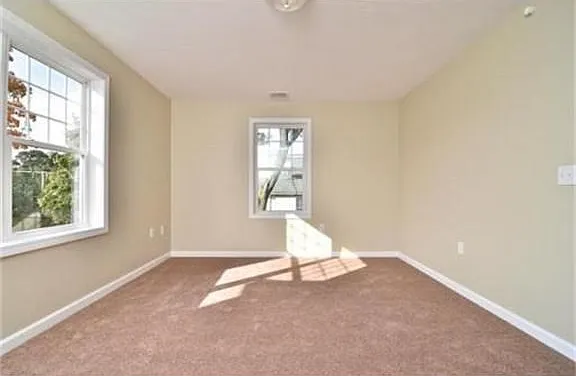 39 Athens St #4 — Photo 2