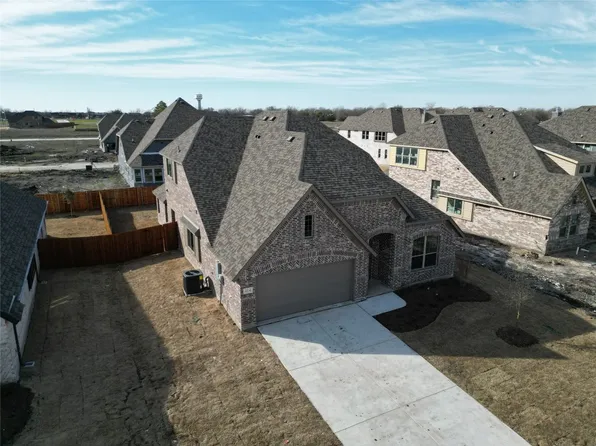 414 Feller Dr, Nevada, TX 75173