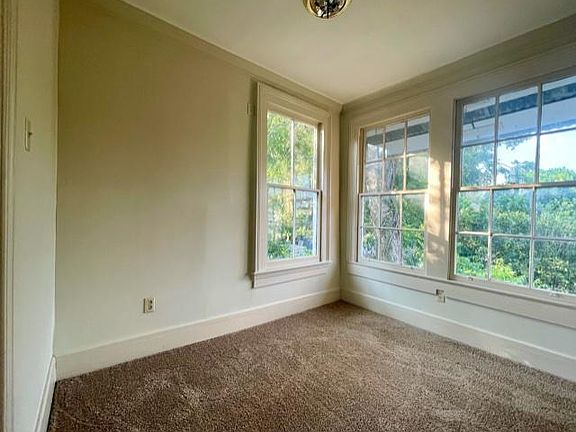 2nd image of 1206 Burdette St #4