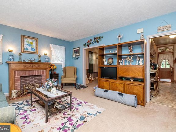 5th image of 3312 Cedarhurst Rd