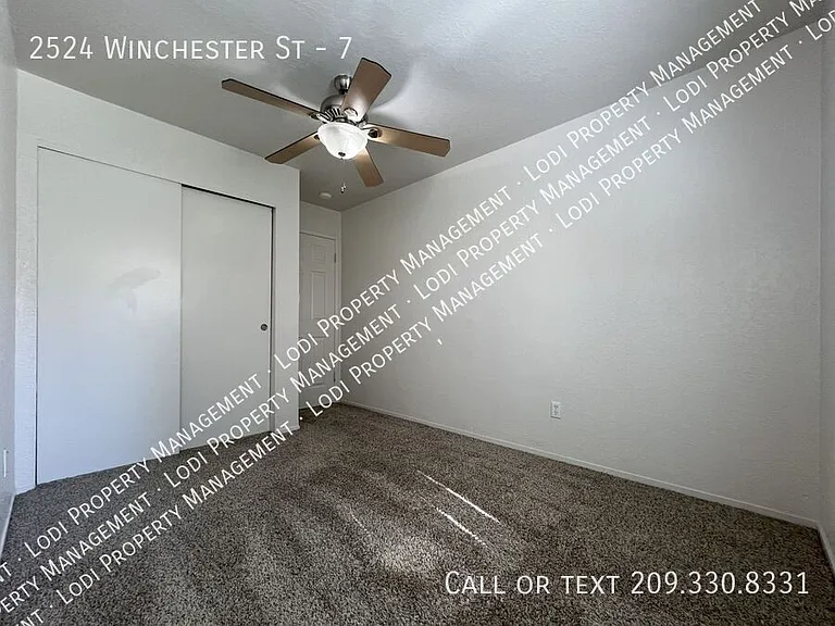 2524 Winchester St #7 — Photo 11