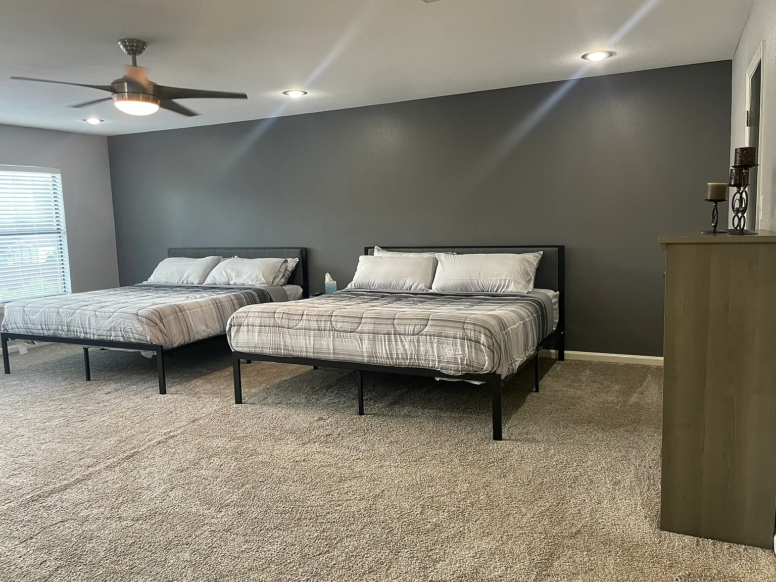 3 bed, 2.5 bath, 2100 sqft, $4,400 — Photo 3