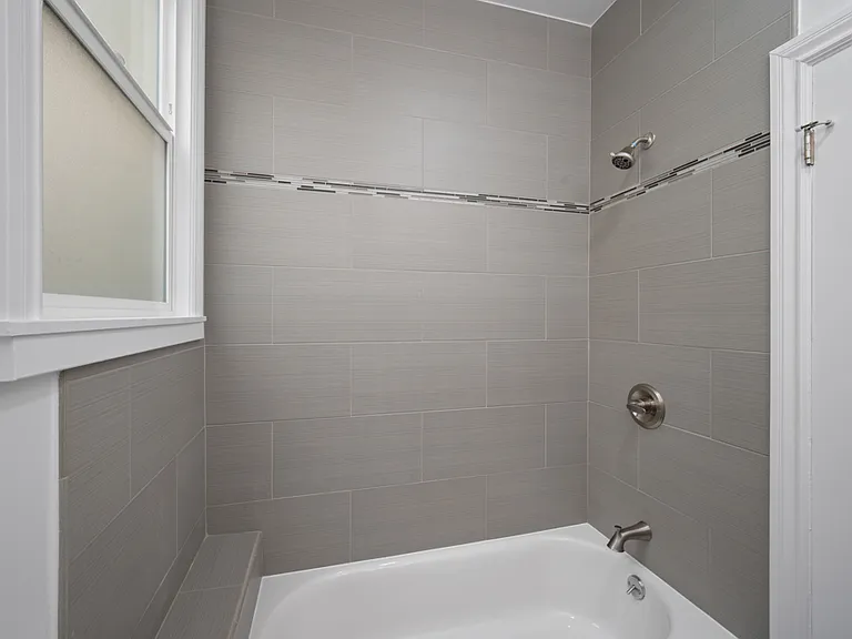 1745 Beach St #16 — Photo 8