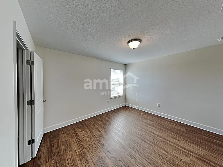 4436 Reisswood Loop — Photo 16