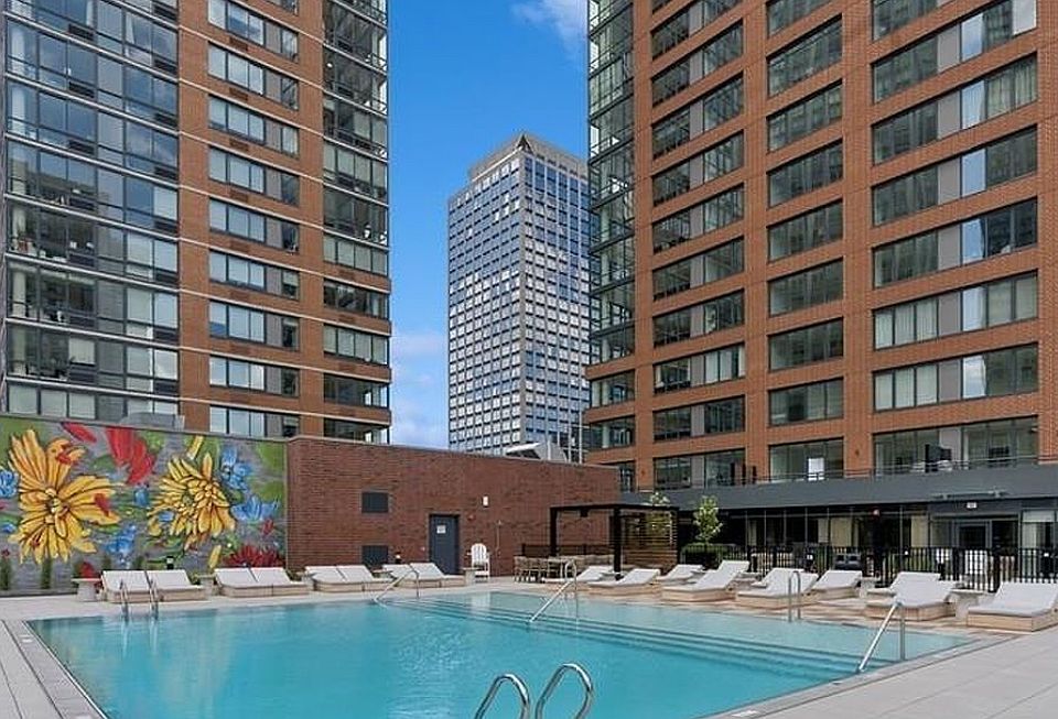 1st image of 155 Bay St #203