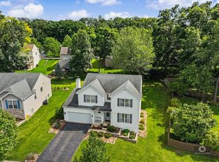 483 Elm Ridge Rd, Carpentersville, IL 60110
