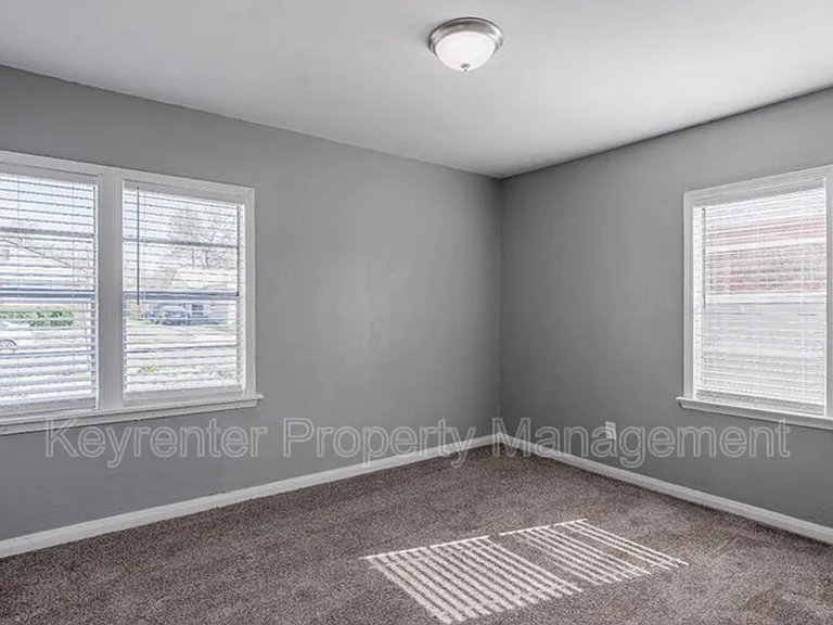 536 Babb Dr — Photo 7