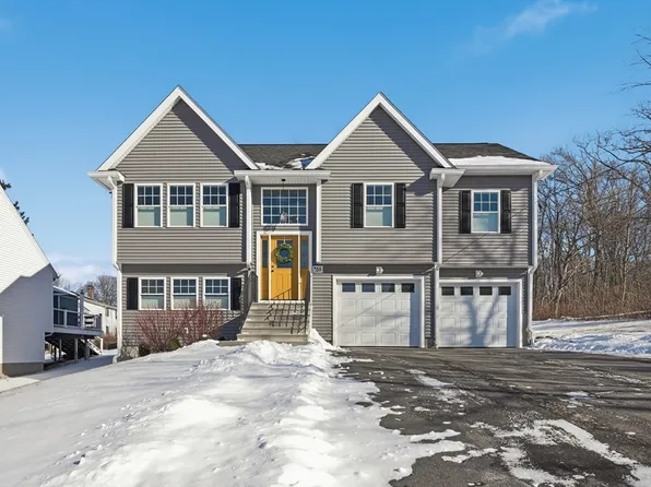 55 Greencourt St, Worcester, MA 01604