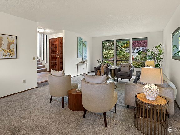 4th image of 26515 Woodland Way S