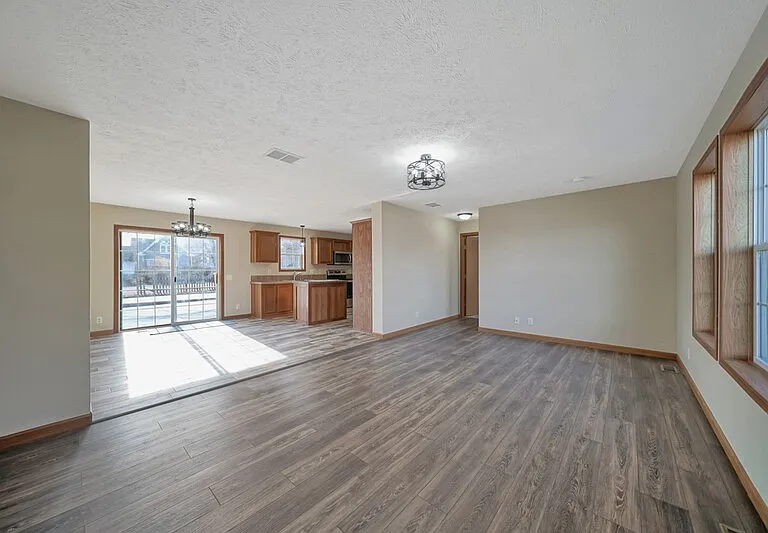2617 Orchard St — Photo 8